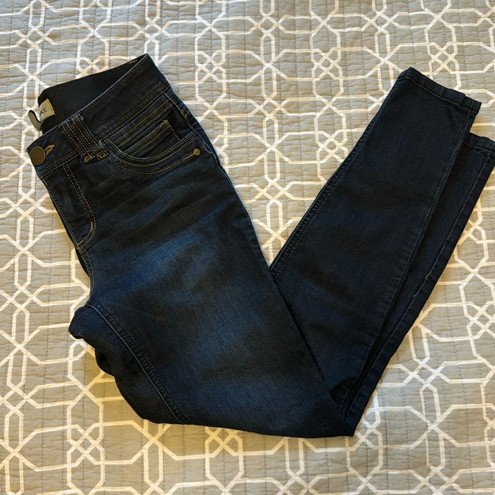 Democracy “Ab” technology skinny jeans size 2